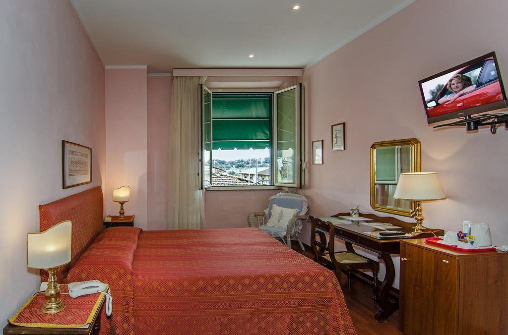 Hotel Rex Lucca Room photo